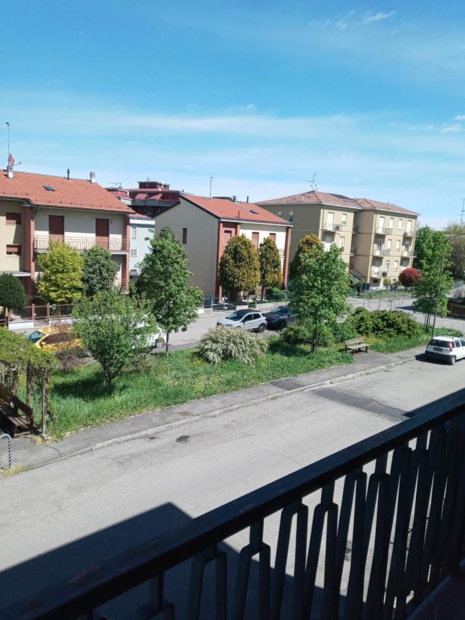 Sara Appartement Fidenza Buitenkant foto